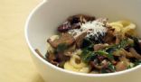 Rich No-Cream Wild Mushroom Pasta Sauce