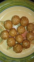 NO BAKE Energy Balls