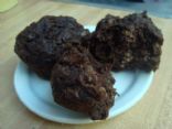Brownies (healthy) with carrots and plums