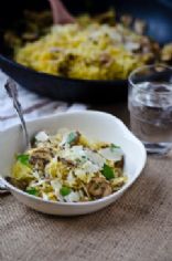 Roasted spaghetti squash with mushrooms